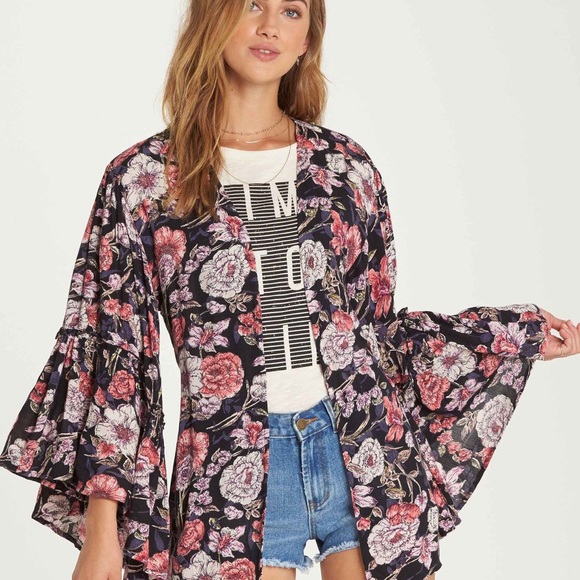 🌸BILLABONG🌸 - Picture 3 of 8